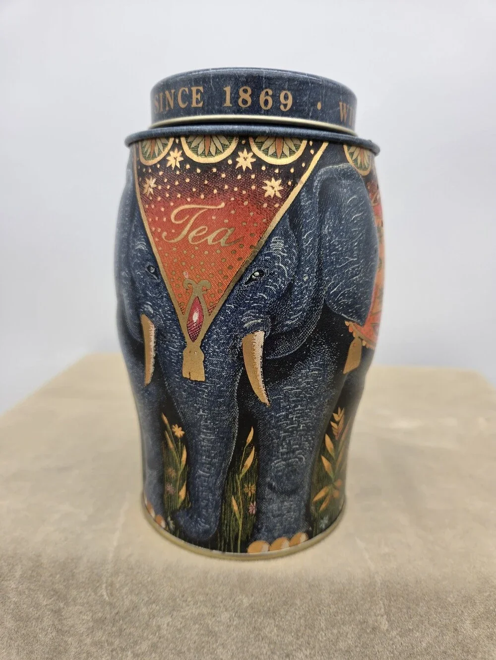 Williamson & Magor England Elephant Collectible Empty Tea Caddy Tin